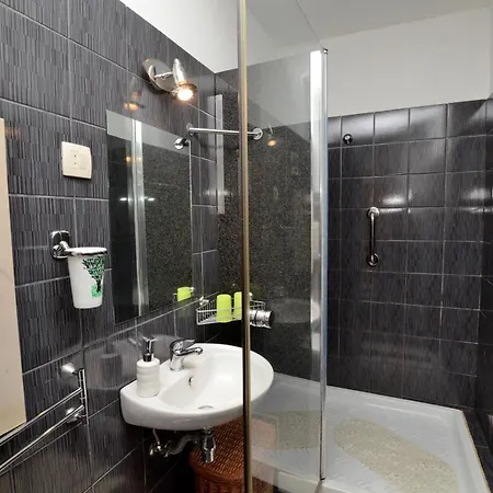 Haldej Apartment